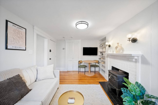 Foto del edificio - 102 Revere St