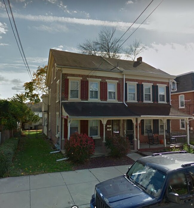 Foto del edificio - 320 Washington Ave