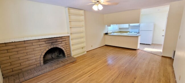 Building Photo - Charming 3 bedroom 2 bath in Davis