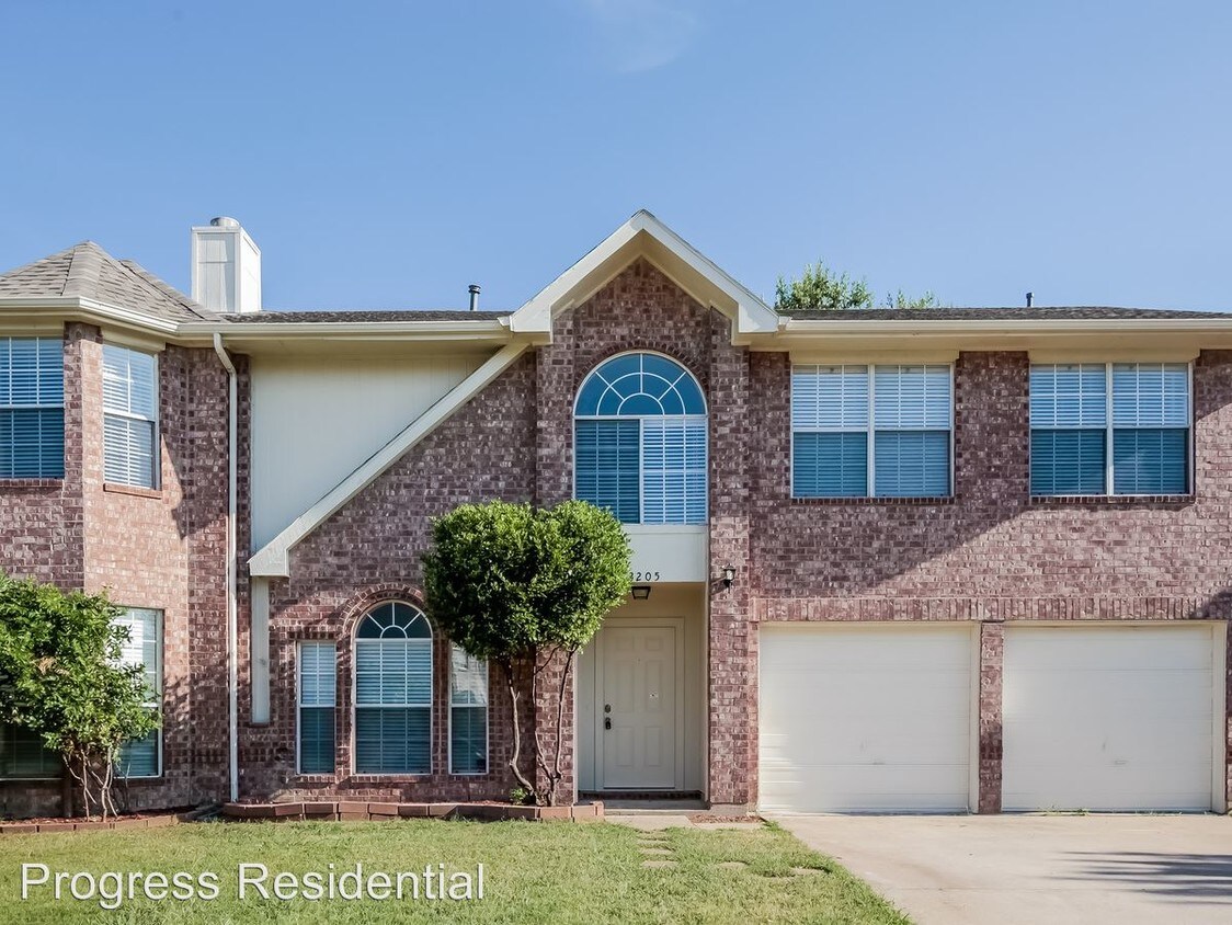3205 Meadowview Dr, Corinth, TX 76210 House for Rent in Corinth, TX