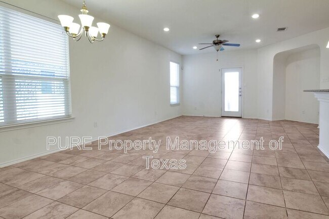 Foto del edificio - 1029 Clove Hitch Dr