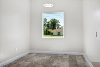 Building Photo - 2708 20th St W