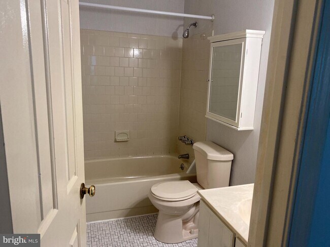 Building Photo - 476 Colonial Ridge Ln