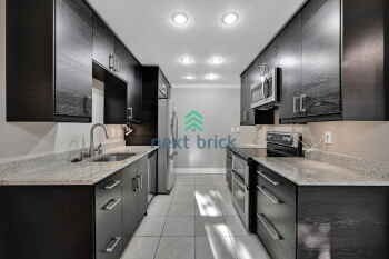 Building Photo - Beautiful home with 2 beds, 1 baths for rent Live in the Heart of Bellevue!