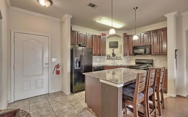 Building Photo - 2 Bedroom 2 Bath Condo at The Gates at Wil...