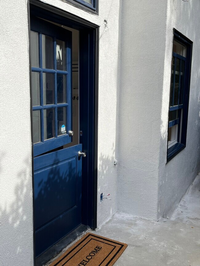 Building Photo - 506 Juniper Dr