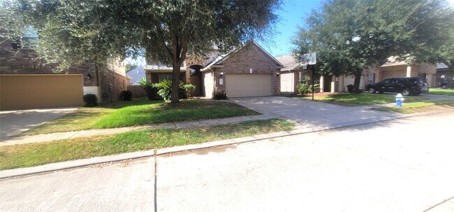 Foto del edificio - 6023 Schaumburg Dr
