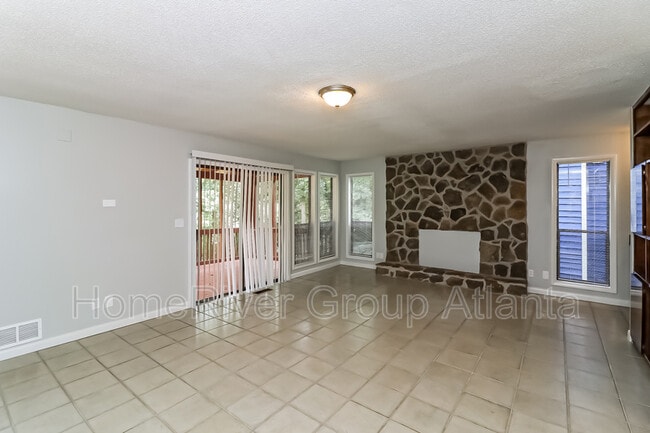 Building Photo - 1643 Fieldgreen Overlook