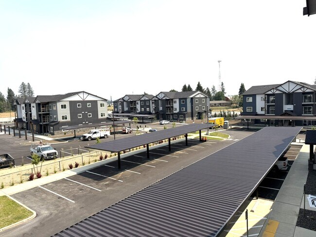 Foto del edificio - Westwood Pines Apartments