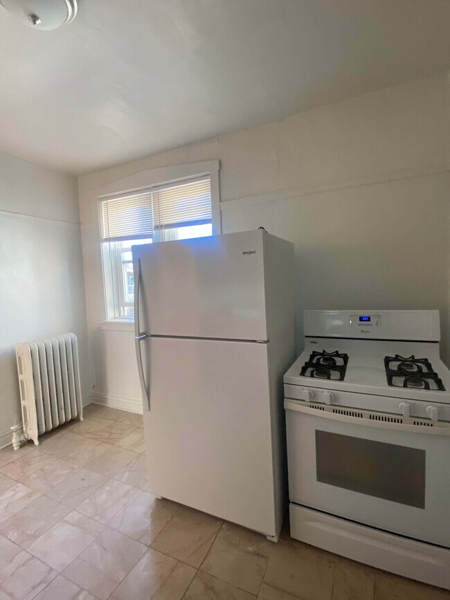 Foto del edificio - 6332 N Magnolia Ave