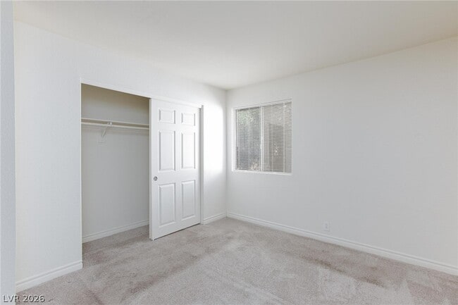 Building Photo - 5240 Indian River Dr