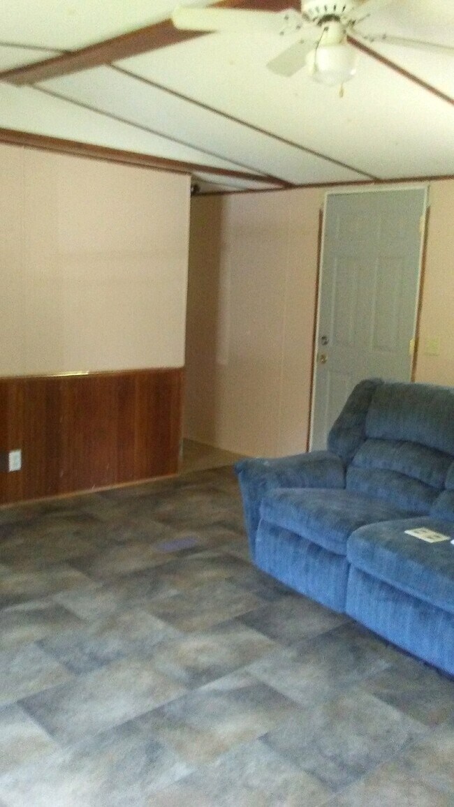 Foto del edificio - 137 Saint Phillips Rd