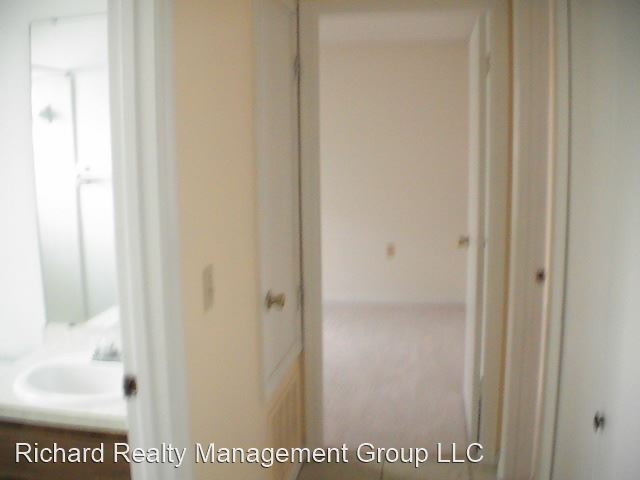 Building Photo - 2 br, 2 bath House - 945 La Salle Avenue