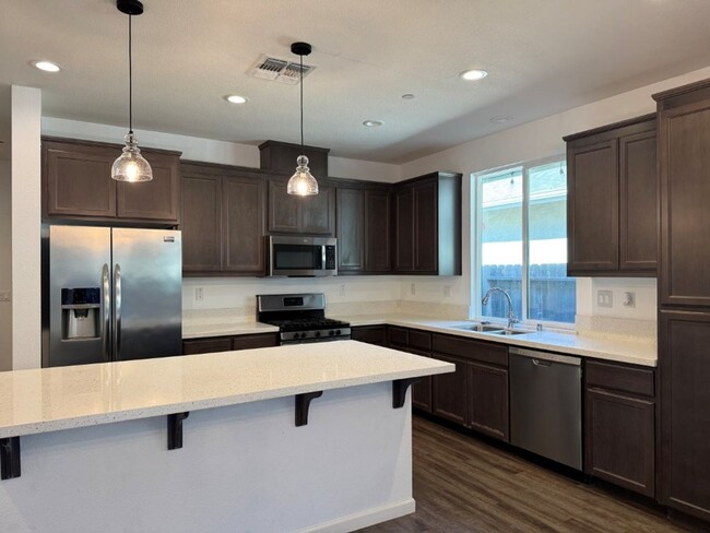 Building Photo - Charming 3-Bedroom, 2-Bath Home in Desirab...