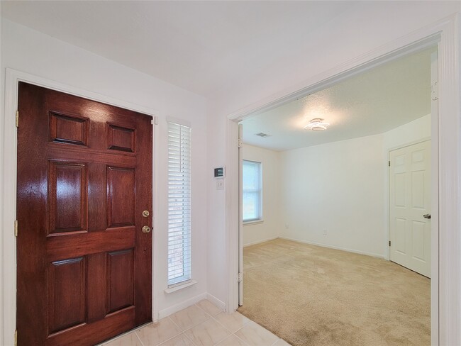 Building Photo - 16807 Sussex Dr