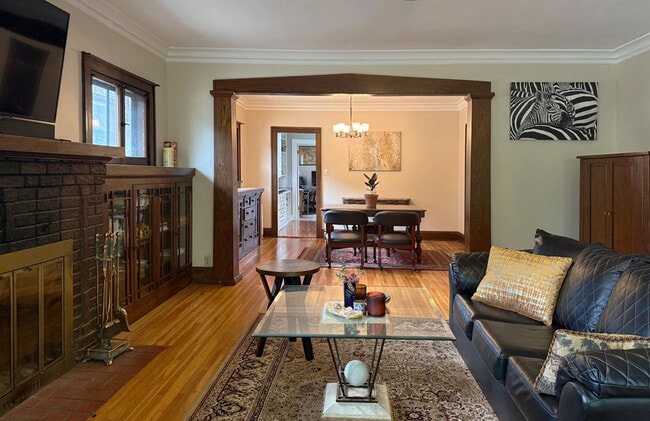 Foto del edificio - 3546 Harriet Ave