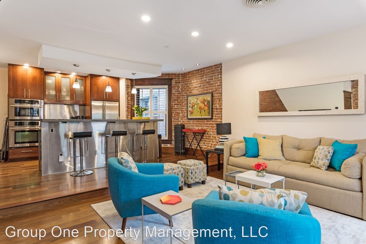Primary Photo - 1 br, 1 bath House - 479 Main St.
