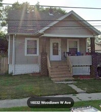 Building Photo - 16032 Woodlawn W Ave