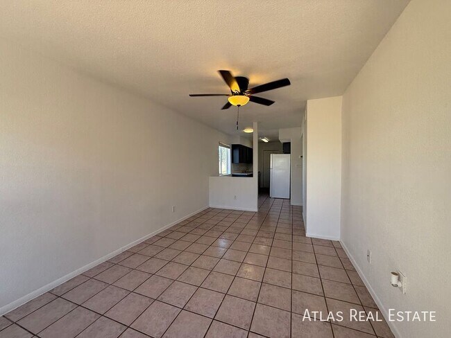 Foto del edificio - 104 W Inglewood St