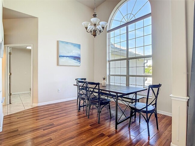 Foto del edificio - 145 Spur Dr