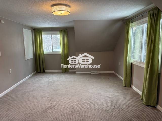 Foto del edificio - 601 Labore Rd