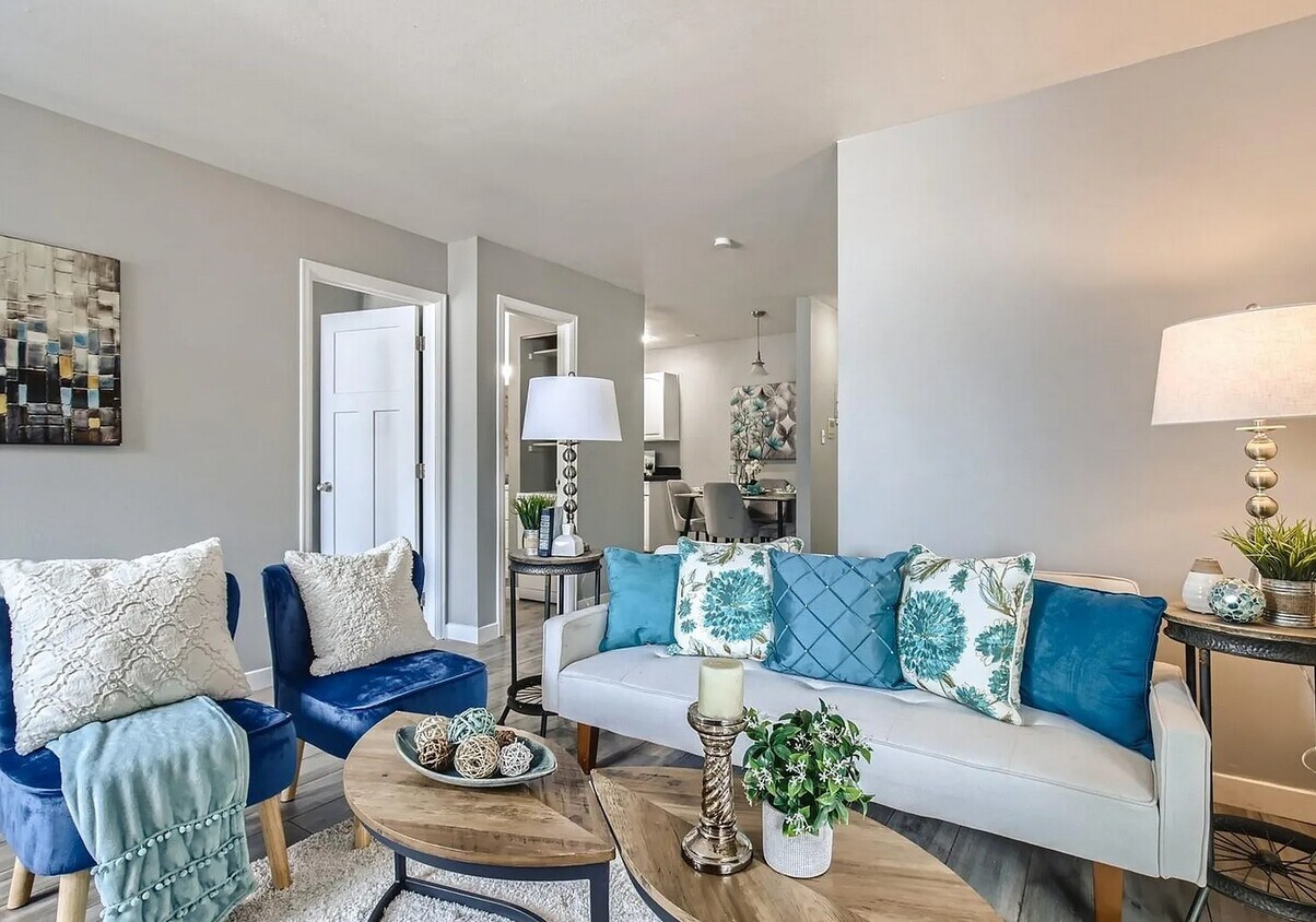 Foto principal - 8330 Zuni St