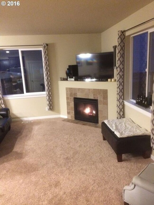 Foto del edificio - North Plains Single Family Home