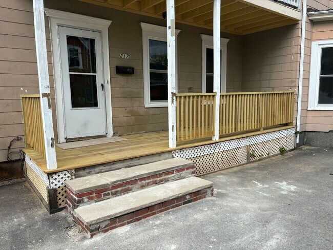 Foto del edificio - Lopus Lake, LLC-217 Pine Str