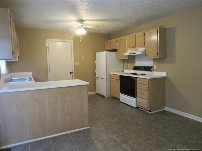 Building Photo - 3615 Hanover Dr