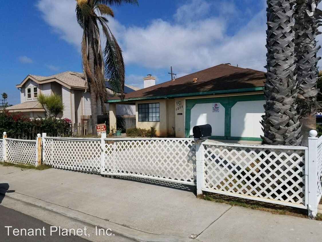 Foto principal - 3 br, 2 bath House - 1277 15th St.