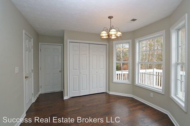 Building Photo - 4 br, 3.5 bath House - 102 Providence Dr
