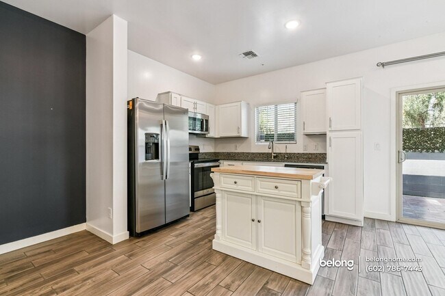 Foto del edificio - 8192 N 22nd Dr