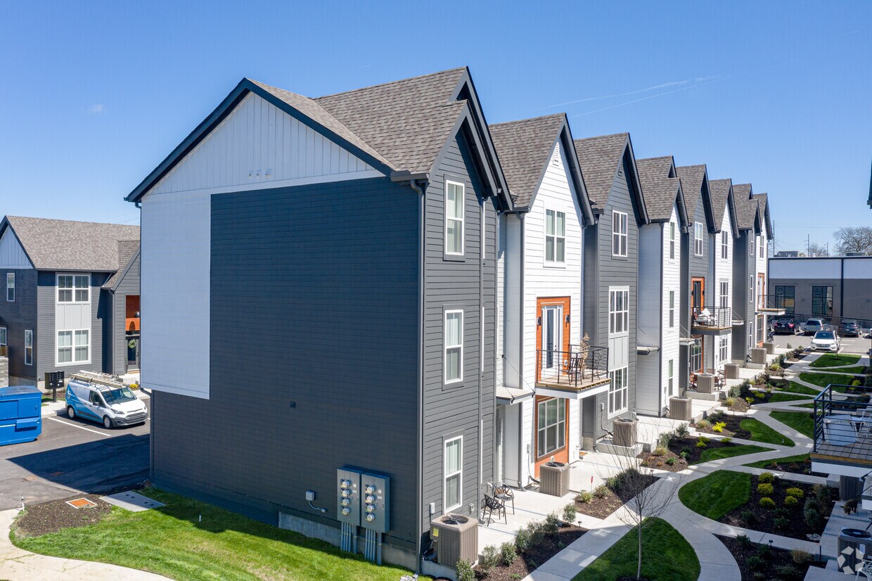 Foto del edificio - The Townhomes at Treaty Oaks