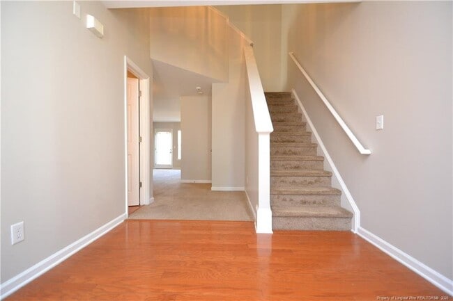 Building Photo - 1428 Cricket Ridge Dr