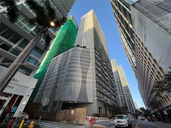 Foto del edificio - 77 SE 5th St