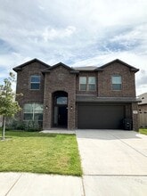 Building Photo - 3213 Blue Quail Ct