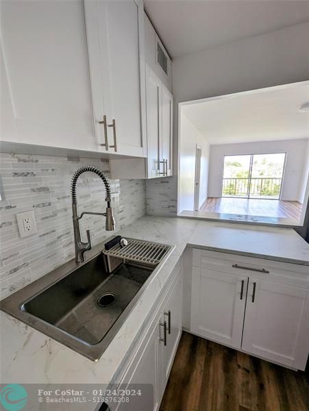 Foto del edificio - 1421 NW 45th St