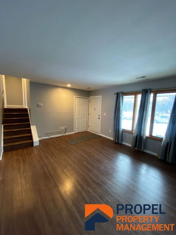 Building Photo - 243 Randall Dr