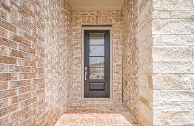 Building Photo - 6715 Iron Clover Dr