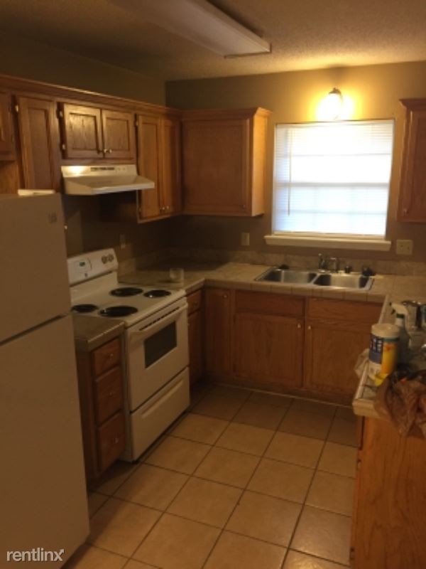 Building Photo - 3 br, 2 bath Apartment - 1112 E 46th St