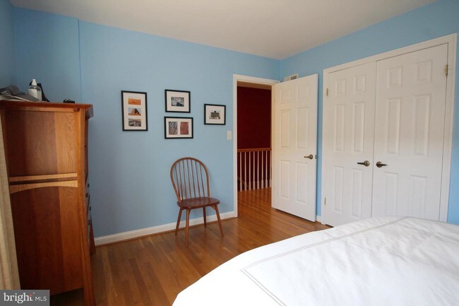 Building Photo - 11 E Cliff St