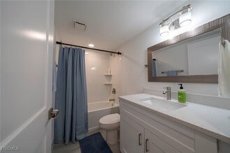 Building Photo - 16881 Davis Rd