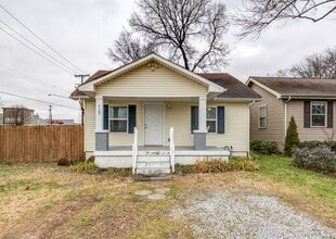 Building Photo - 712 45th Ave N
