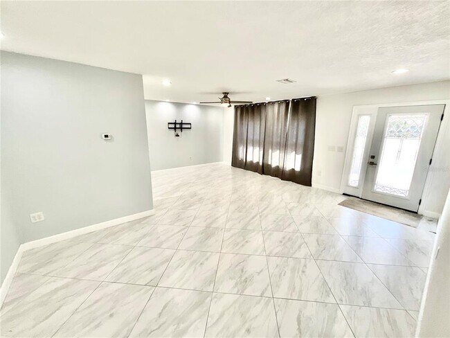 Foto del edificio - 1545 Indiana Ave