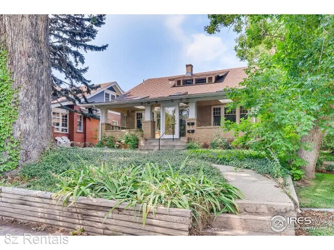 Foto del edificio - 4 br, 2 bath House - 921 Spruce St