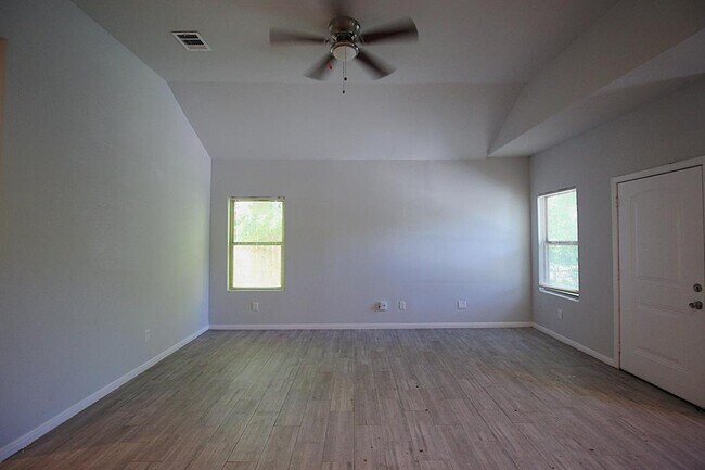 Building Photo - 3702 Wylie St
