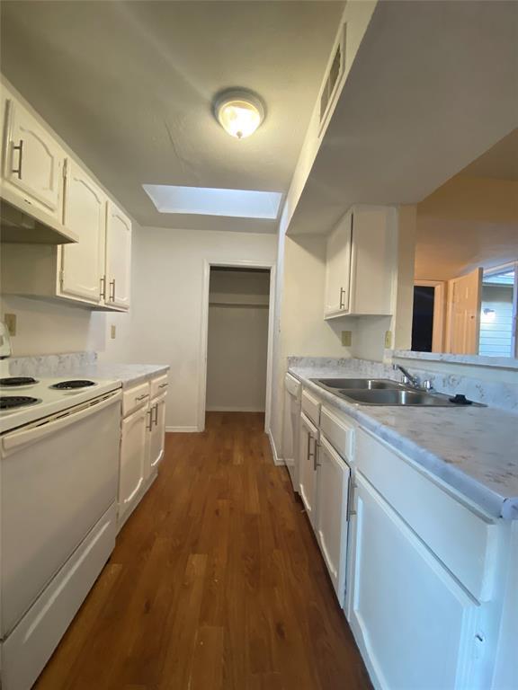Building Photo - 3048 Navarro Ln