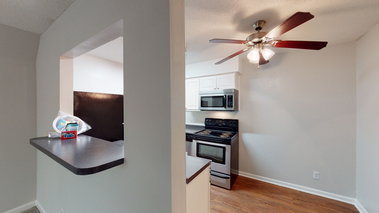 Photo - Estes Park - Students save up to 10%! Apartments