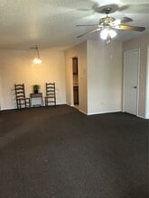 Building Photo - 1022 Wilson Rd