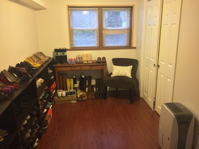 small office space - 23 Sandy Brook Rd